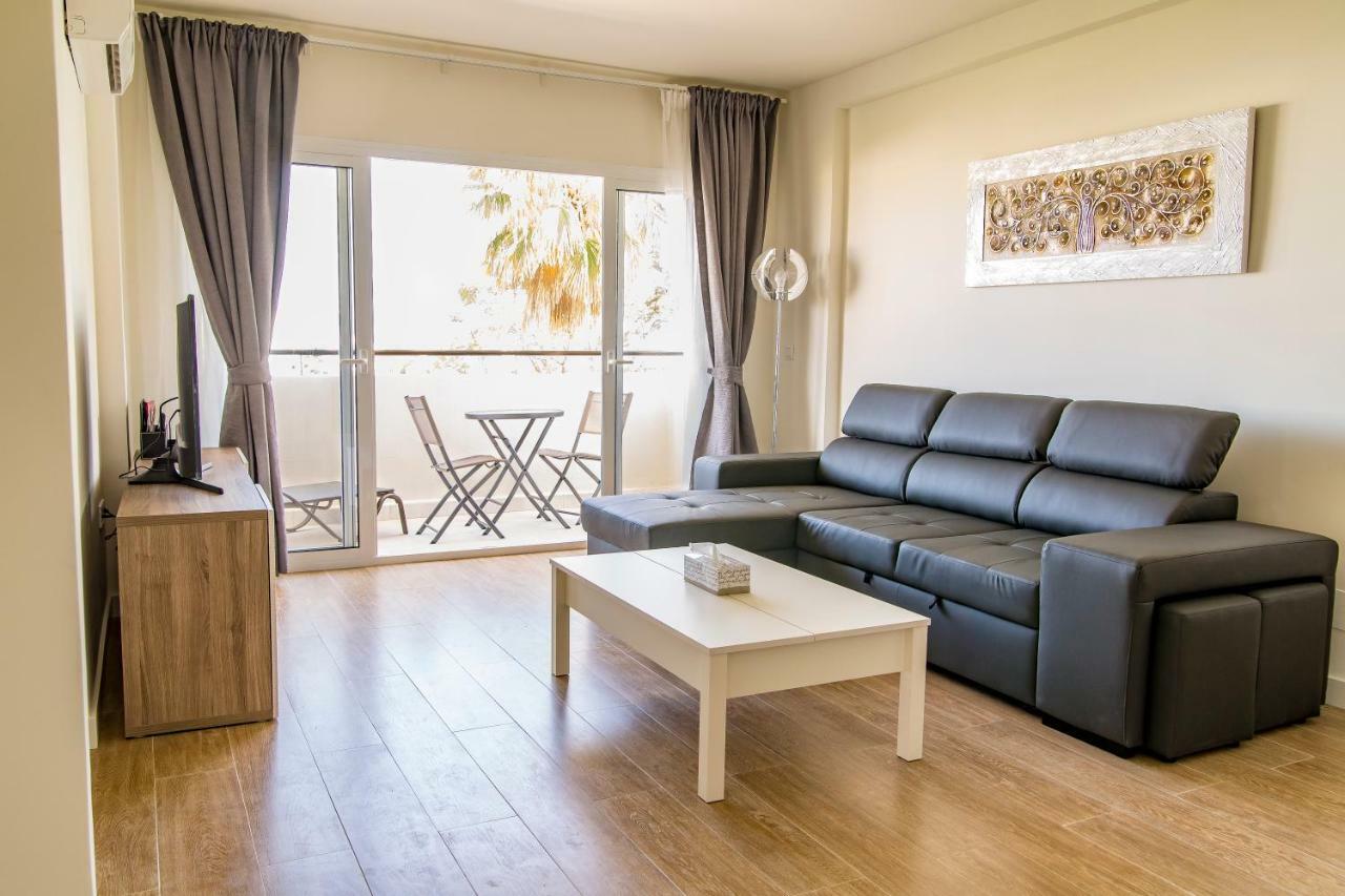 New Apartment Near The Beach & Train Station In Club Playa Flores Torremolinos Exteriör bild