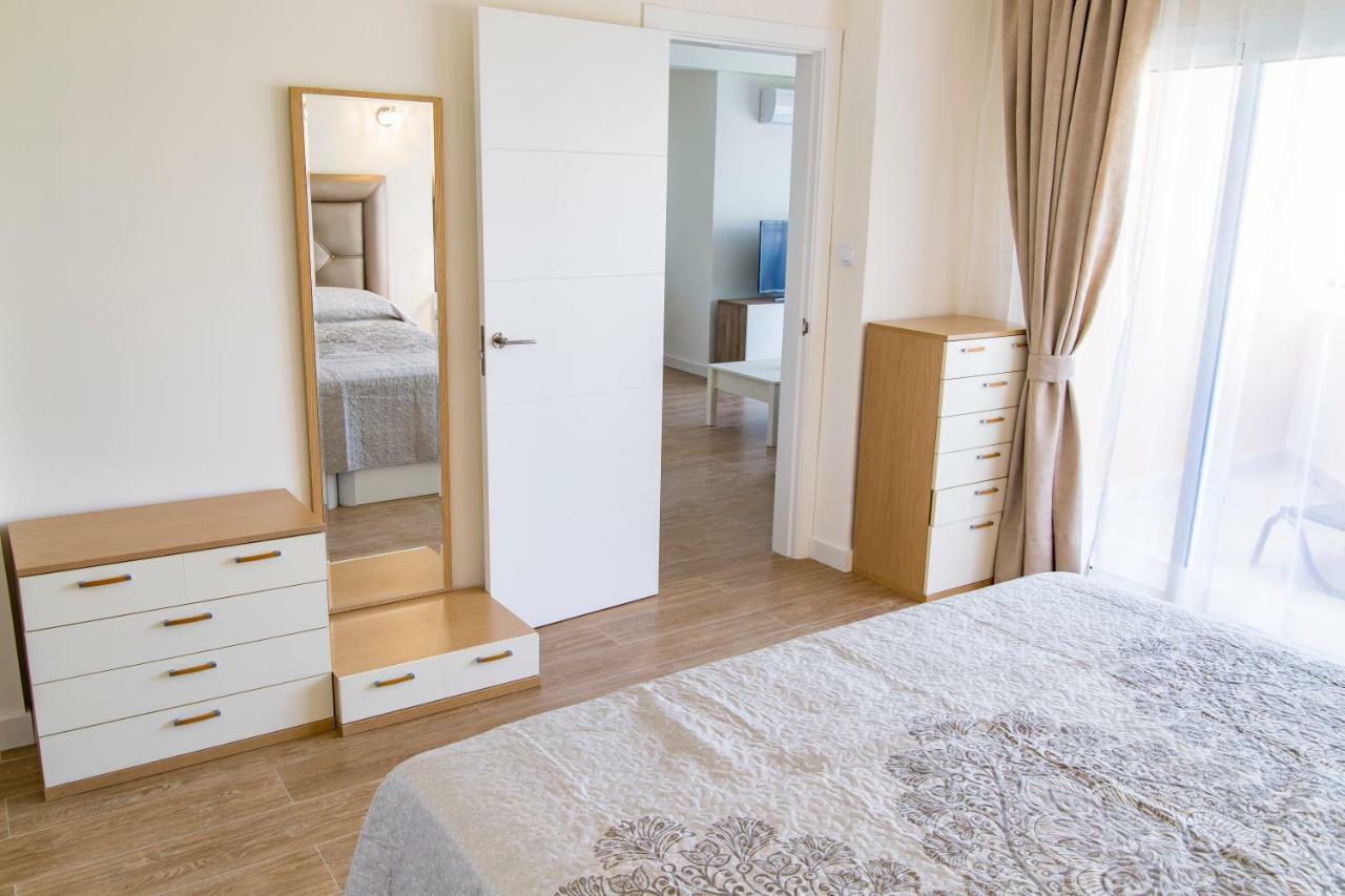 New Apartment Near The Beach & Train Station In Club Playa Flores Torremolinos Exteriör bild